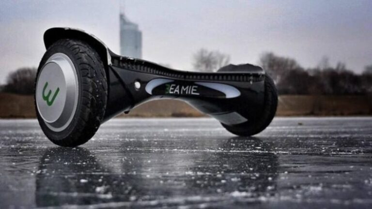 Electric Scooter vs Hoverboard - Who Wins? - DemotiX