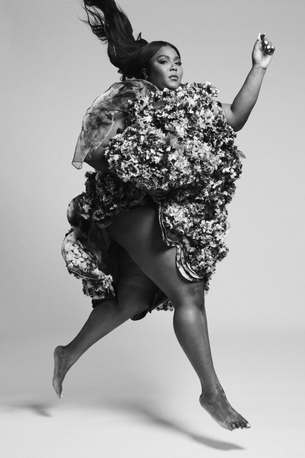 How Lizzo's Twerking in a Thong Became World's Biggest Problem(02)