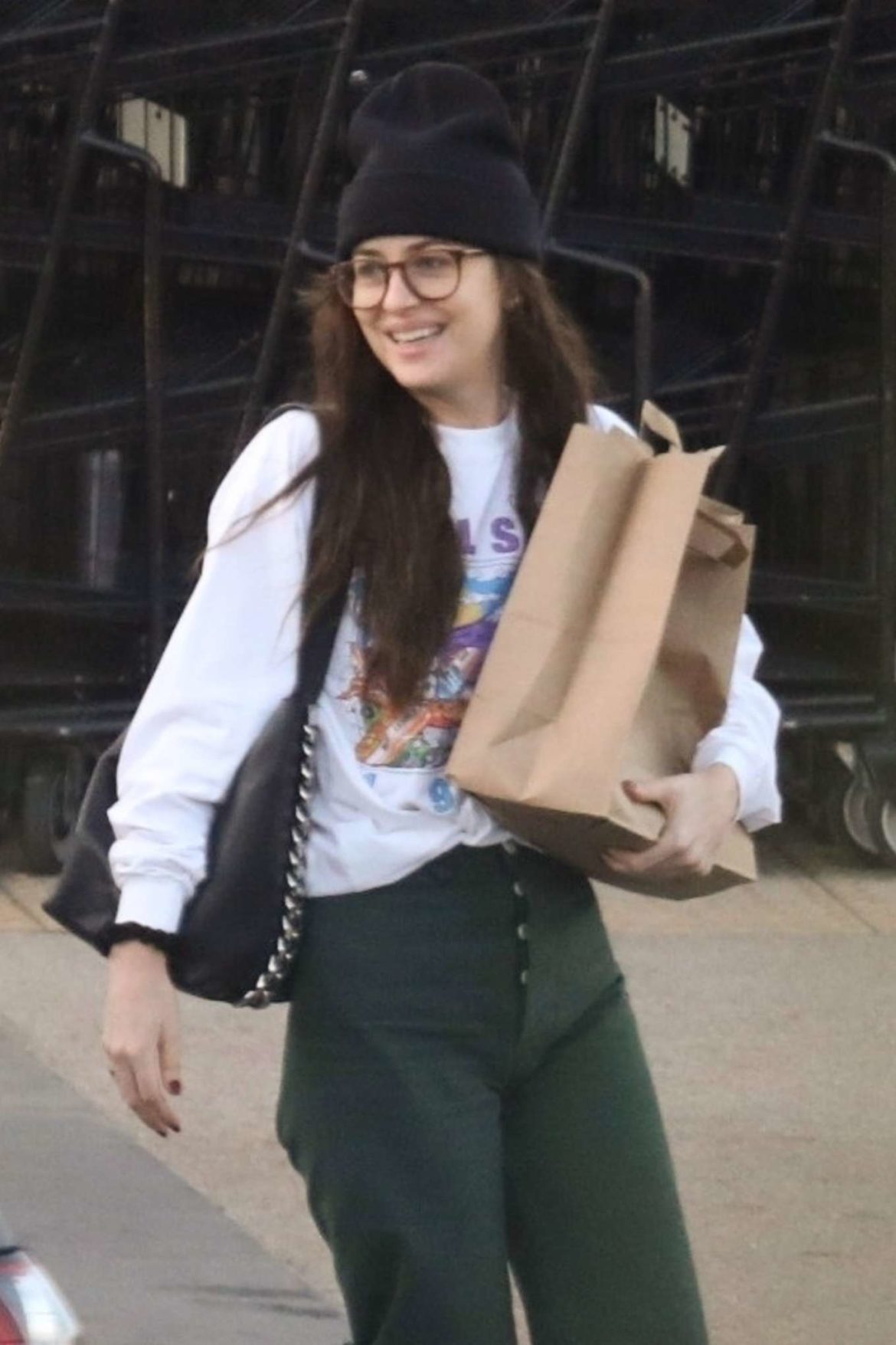 Casual Geeky Look: Star of 'Fifty Shades of Grey' Dakota Johnson