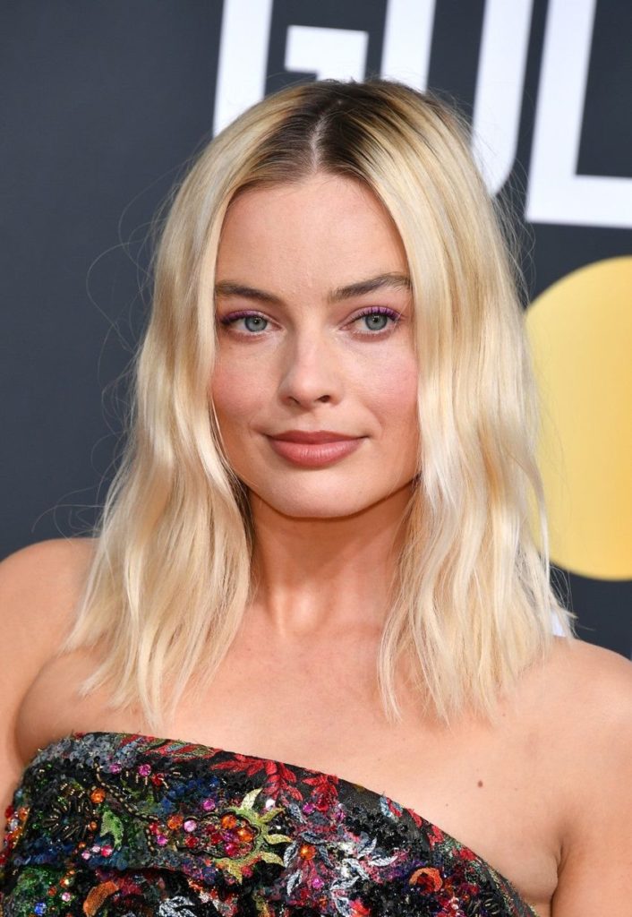 Margot Robbie Looks Flawless Even Without Makeup - DemotiX