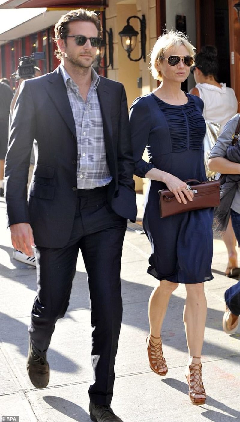 Bradley Cooper And Renee Zellweger Finally Together Again Demotix