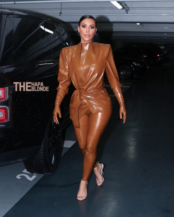 Kim Kardashian Shocks in Her Latest Outfit - DemotiX