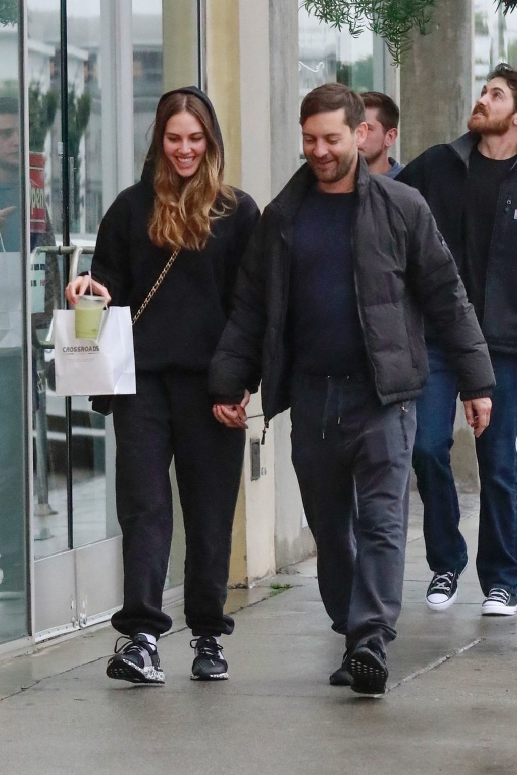 Tobey Maguire Enjoys a Walk With His 17 Years Younger Girlfriend - DemotiX