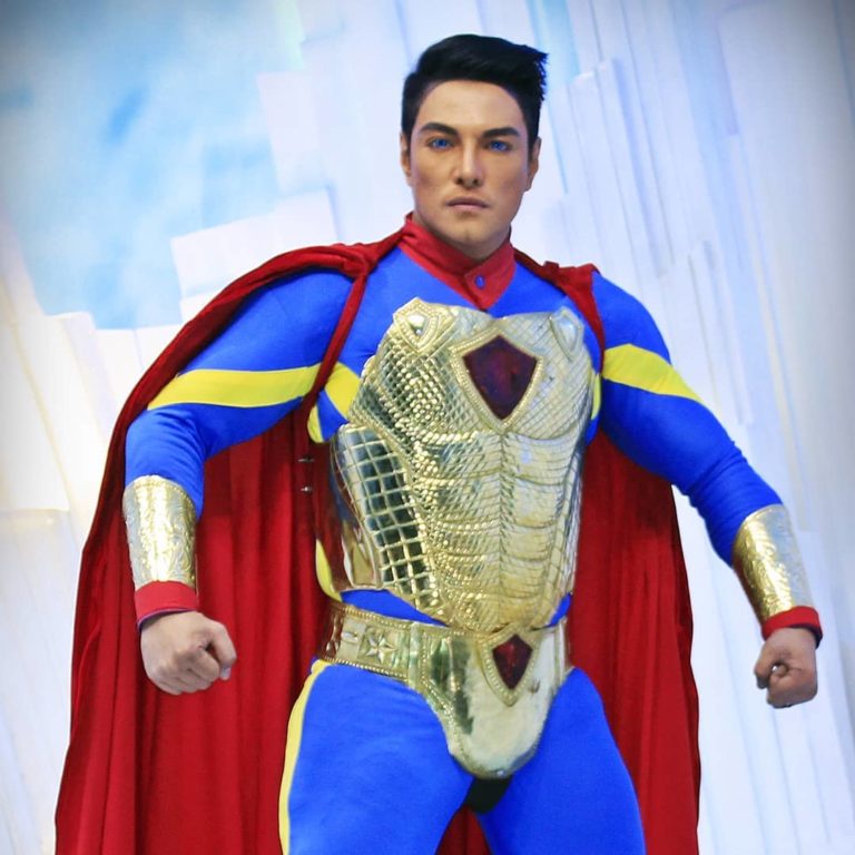 Superman Fan Undergoes 26 Surgeries to Look Like His Beloved Hero ...