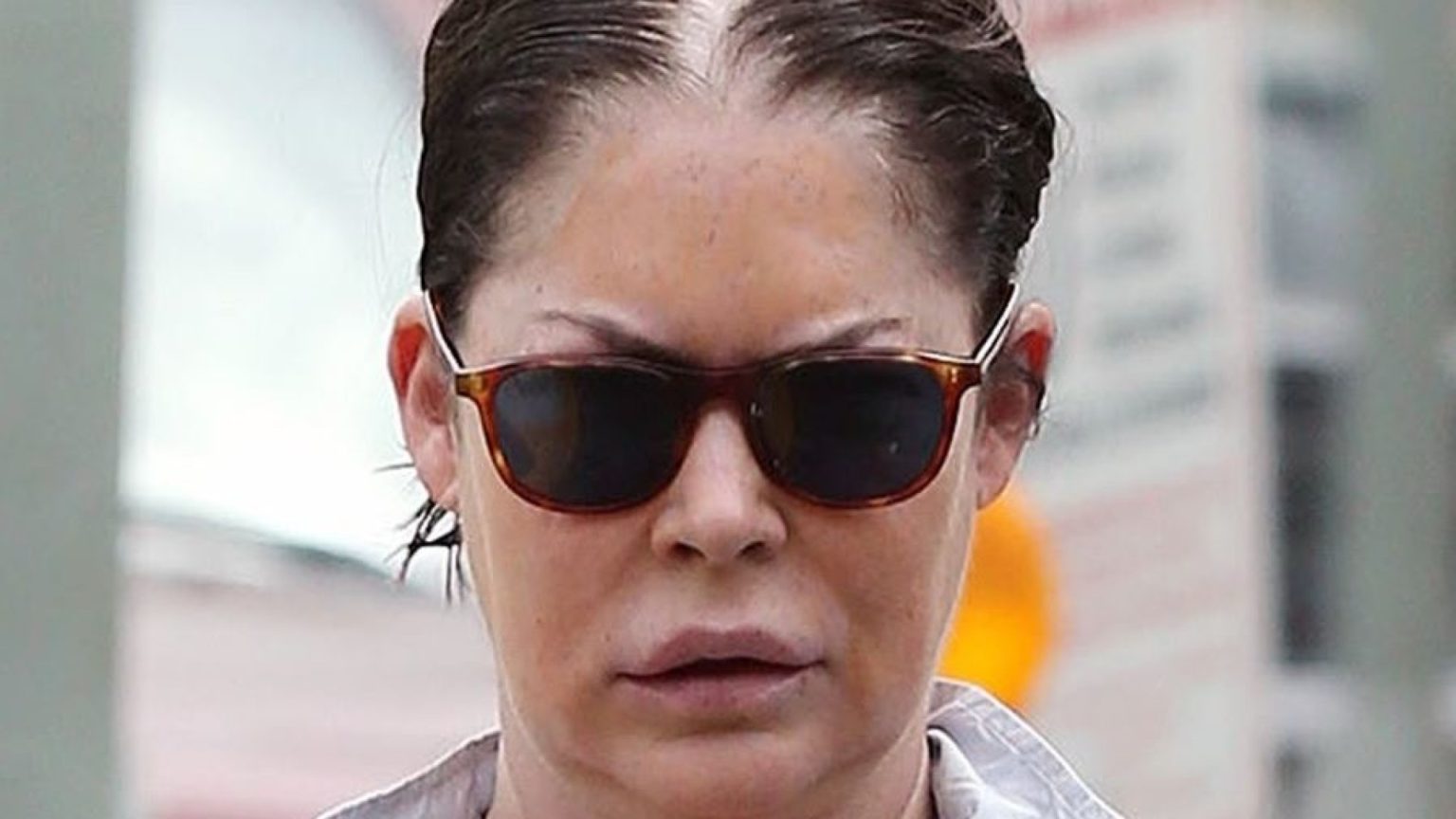 "Twin Peaks" Star Lara Flynn Boyle Is Unrecognizable 30 Years After the