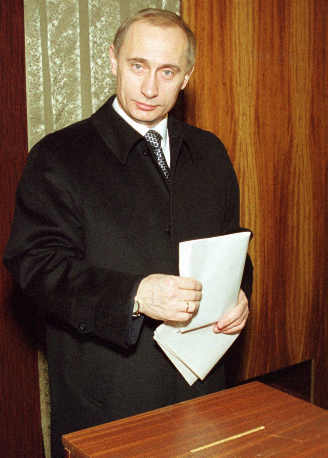 Владимир Путин 1990
