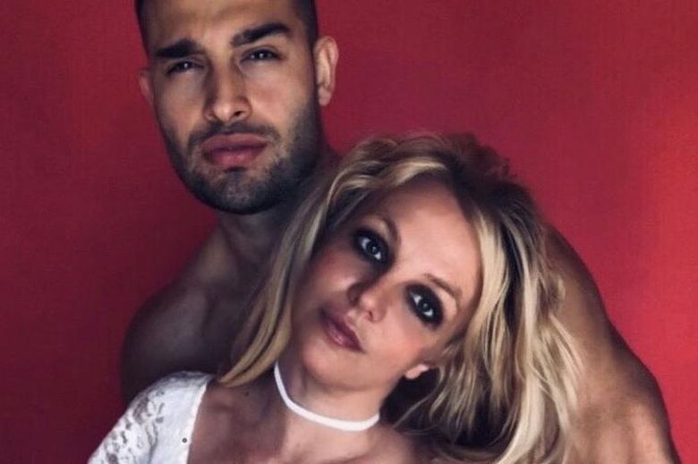 Britney Spears Pregnant, Boyfriend Worried About Her Health - DemotiX