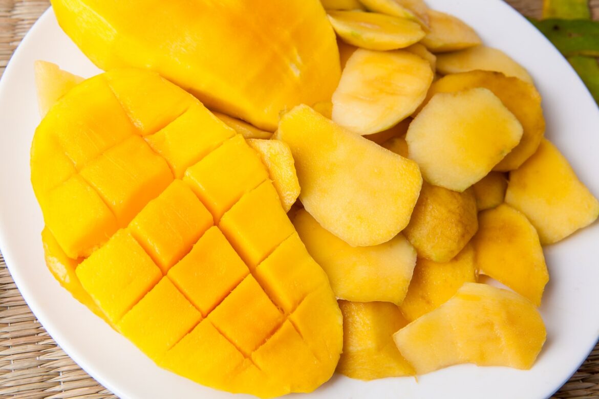5 Delicious Homemade Mango Ice Cream Recipes – 2021 Guide