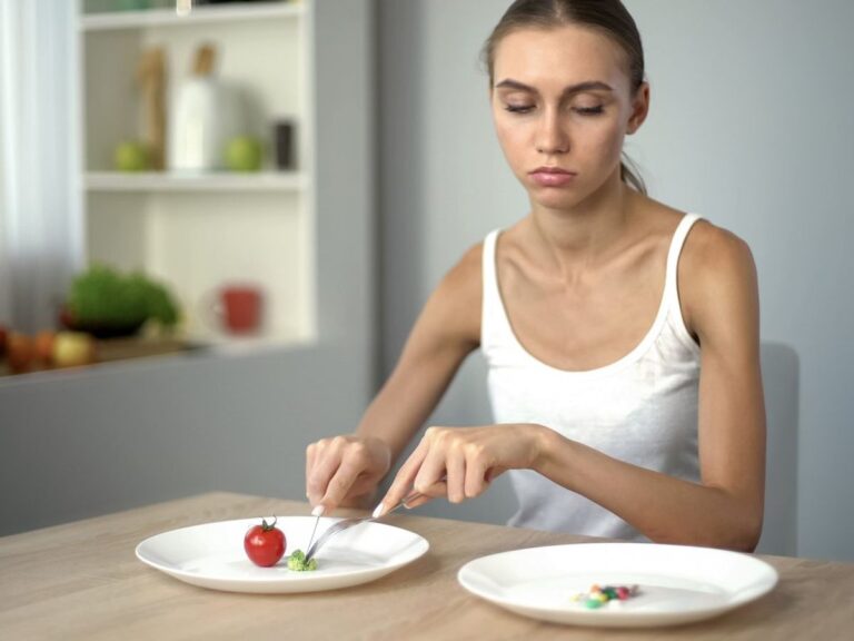 Differences Between Anorexia Nervosa And Bulimia Demotix 