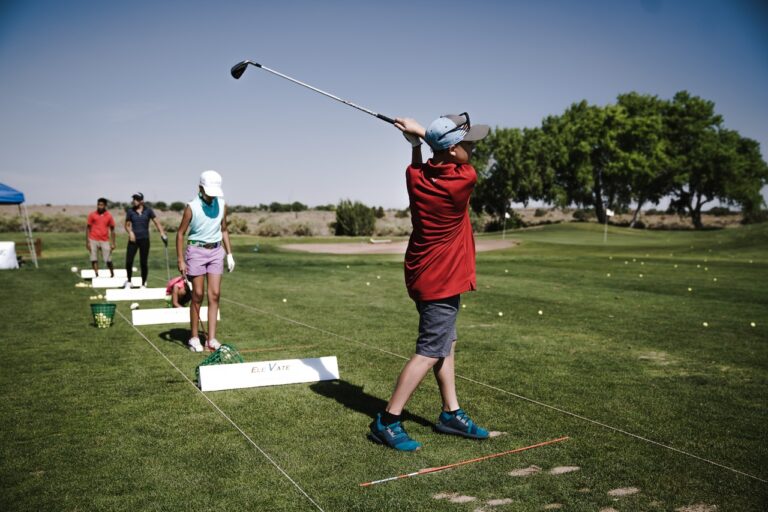 what is the best age to start golf