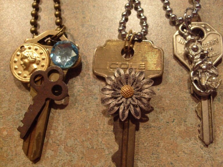 12 Popular Jewelry Symbols and Their Meanings 2024 Guide