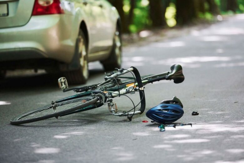 7 Tips Every Bicyclist Should Follow To Avoid Accidents - DemotiX