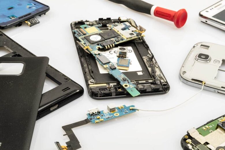 cell phone in pieces